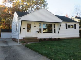 27694 Fullerwood Dr, Euclid, OH 44132