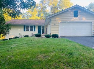 6640 N Alpine Dr, Byron, IL 61010