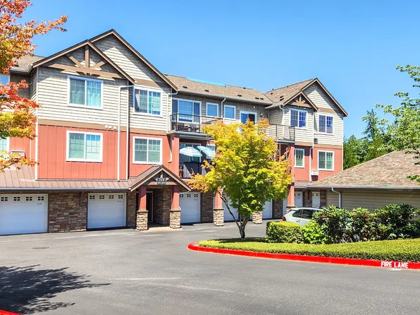 715 NW Falling Waters Ln Unit 303, Portland, OR 97229