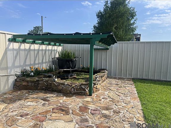 4th image of 2537 Judy Dr