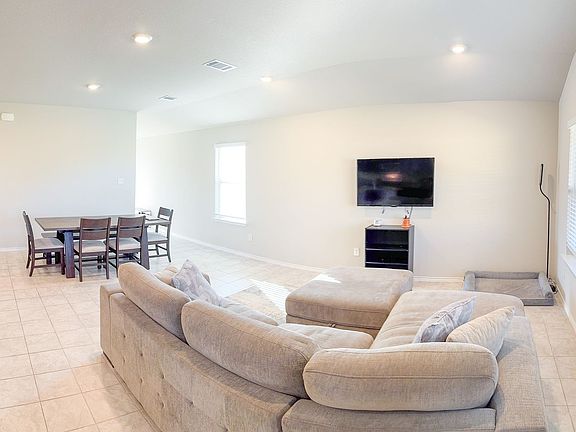 4th image of 5005 Brody Dr
