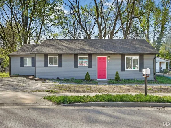 2412 Mousette Ln, Cahokia, IL 62206