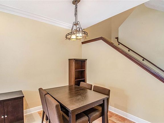 5th image of 3561 Peppervine Dr
