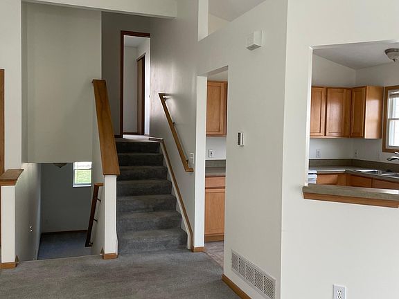 4th image of 1119 Bay Laurel Dr