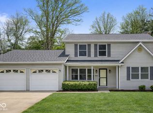 6062 Acorn Dr, Columbus, IN 47201