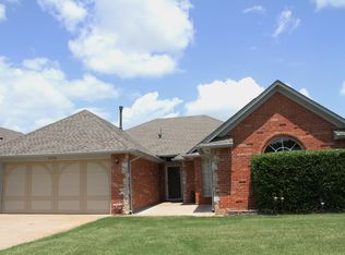 17212 Crest Valley, Edmond, OK 73012