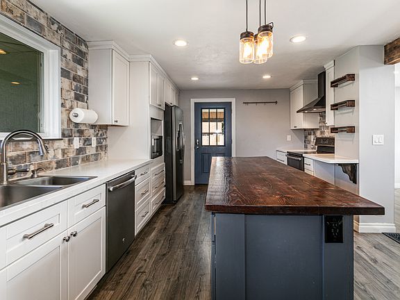 4th image of 2566 E Keddington Ln #A