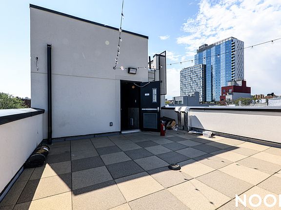 4th image of 794 Rogers Ave #1E