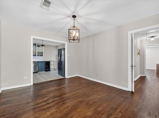 2129 Cardinal Ln, Fort Worth, TX 76111