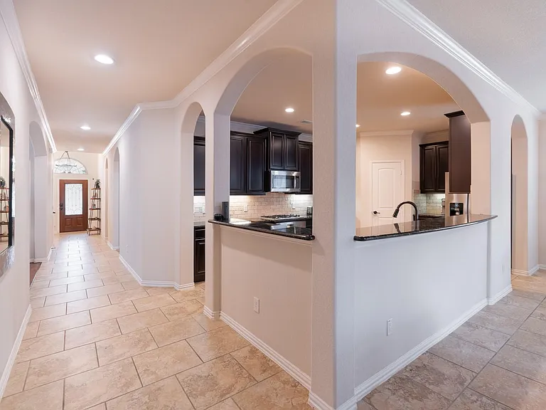 14 Arrowfeather Pl — Photo 13