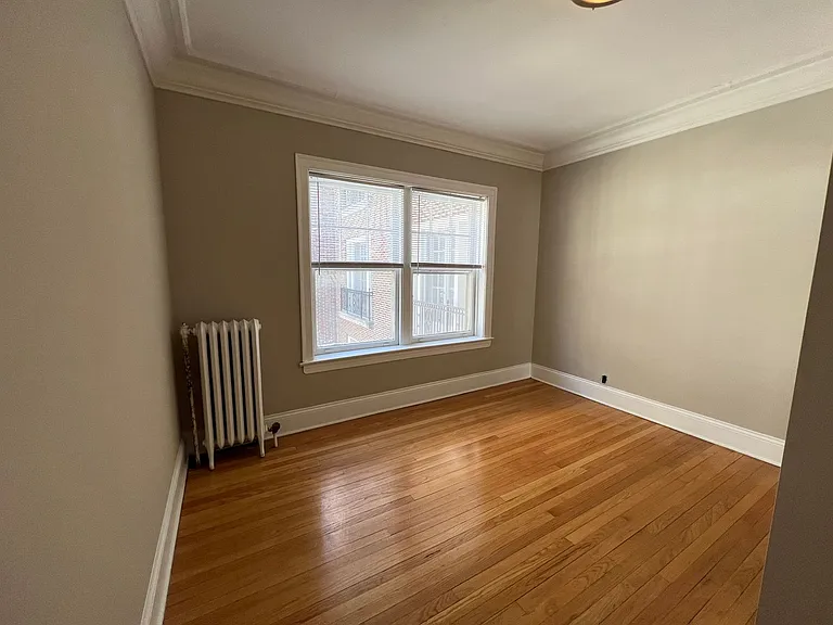 1509 Hinman Ave — Photo 12