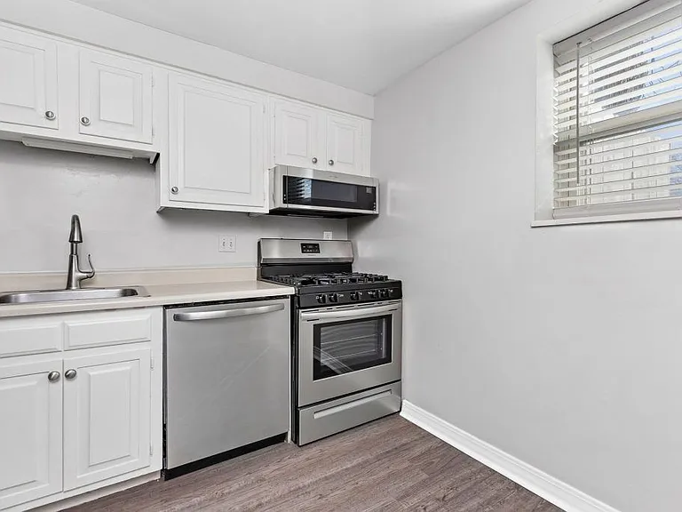 9400-9430 W 81st St — Photo 22