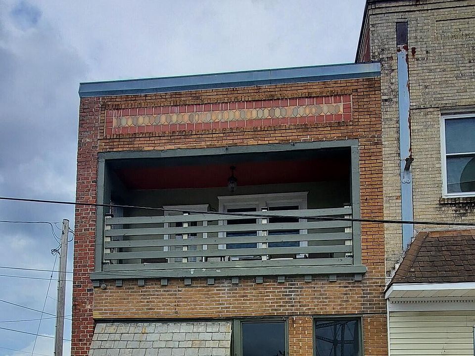 1st image of 216 N Martin Luther King Jr Dr