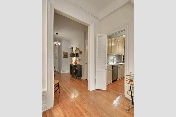 Sold by Stribling | media 8