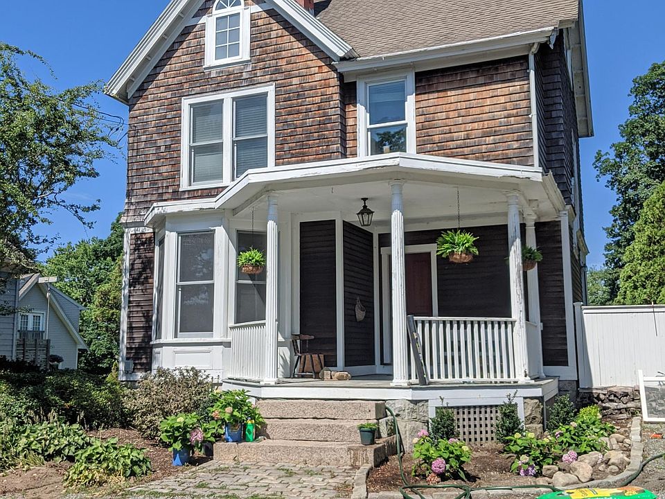 1st image of 140 Elm St Unit 2