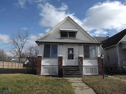 2nd image of 18518 Riopelle St