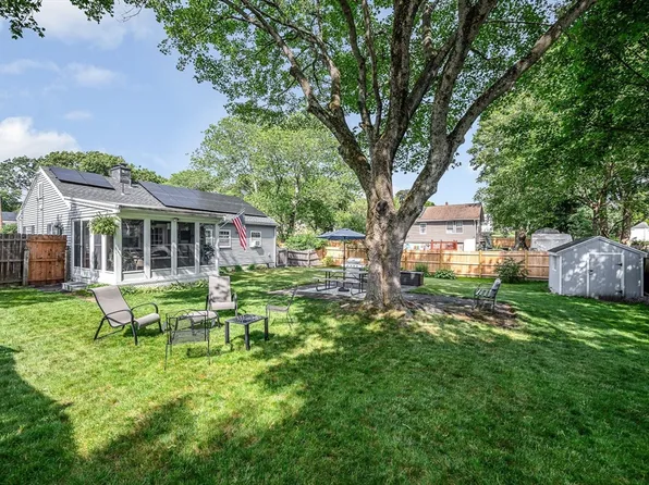 63 Jasper St, Saugus, MA 01906