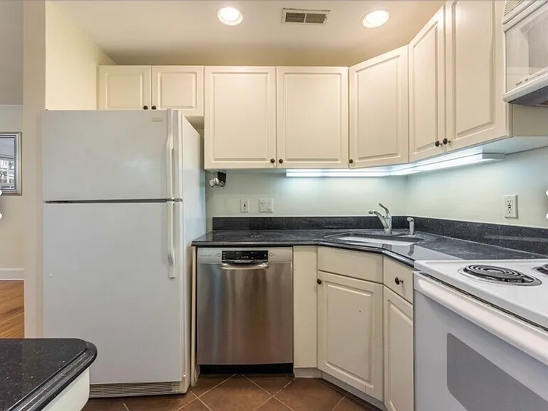 22 River St #3 — Photo 8