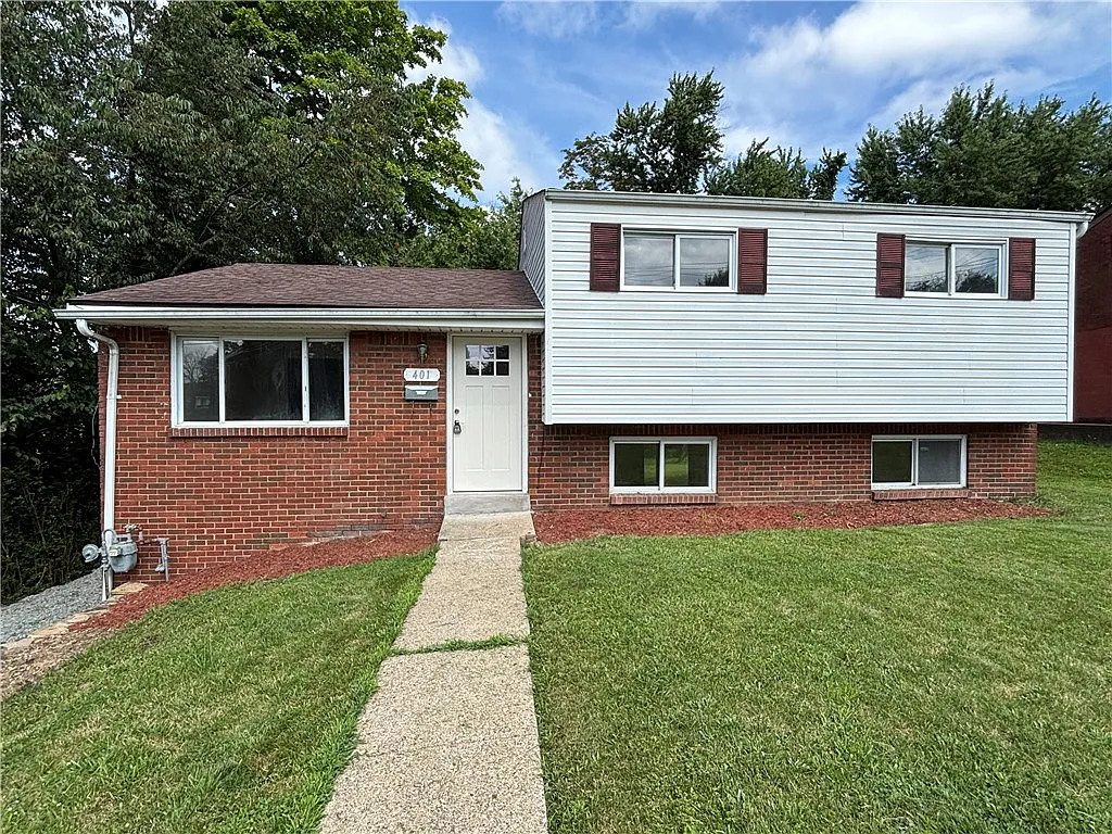 3 bed, 1446 sqft, $2,100 — Photo 3