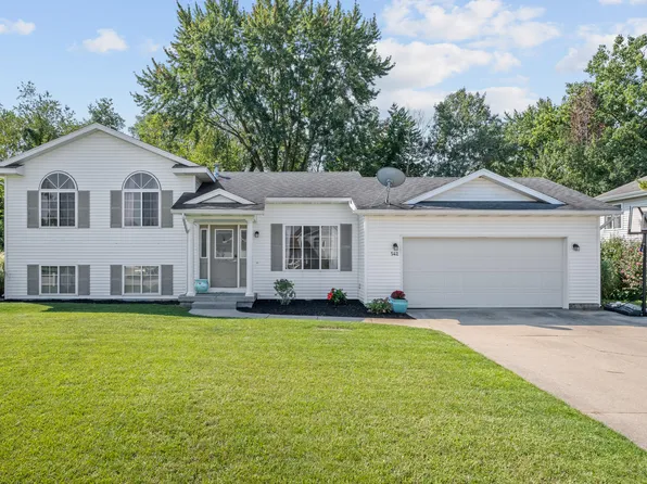 542 Sunmeadow Dr SE, Grand Rapids, MI 49508
