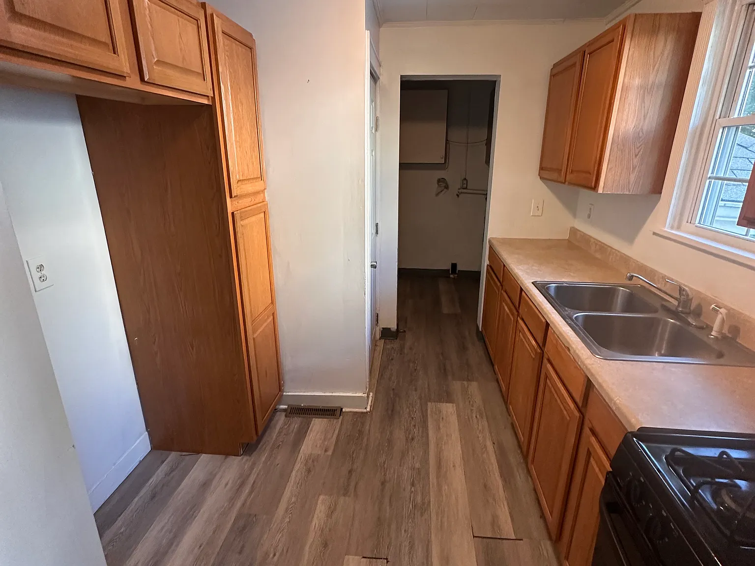 3 bed, $1,450 — Photo 4