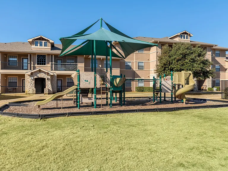 Pecan Creek on McKinney Apartments — Photo 19