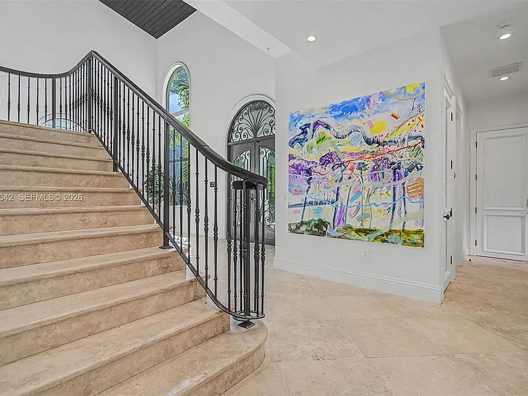 2561 Trapp Ave — Photo 12