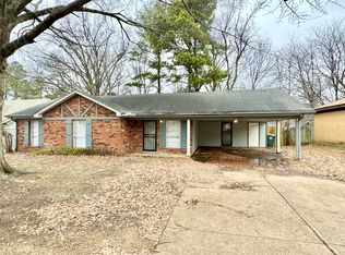 6408 Kinston Park Dr, Memphis, TN 38141