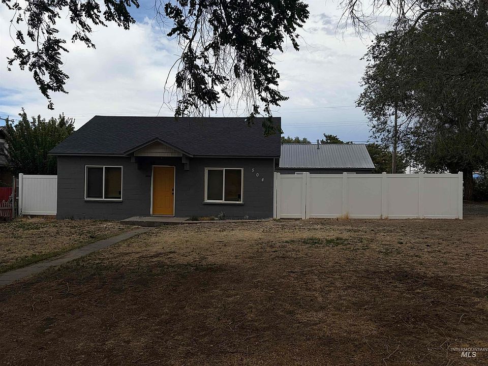 1st image of 504 8th Ave N