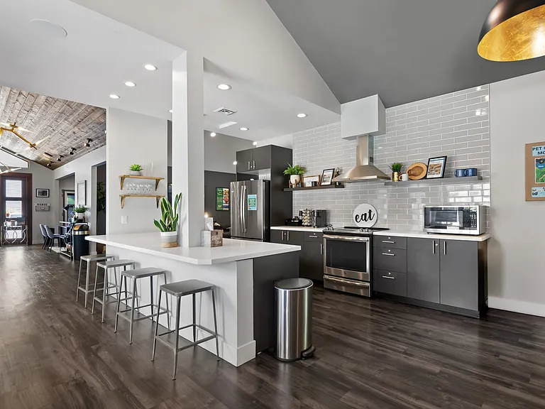 Clubhouse Kitchen