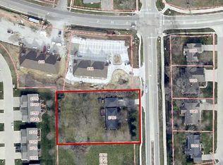 2750 10th St, Marion, IA 52302