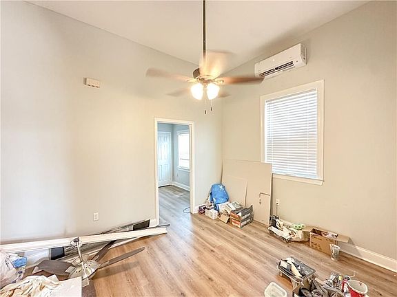 3rd image of 1384 Saint Anthony St