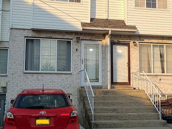 3rd image of 58 Bridge Ct