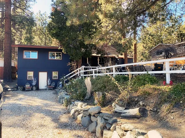 712 Lark Dr, Wrightwood, CA 92397