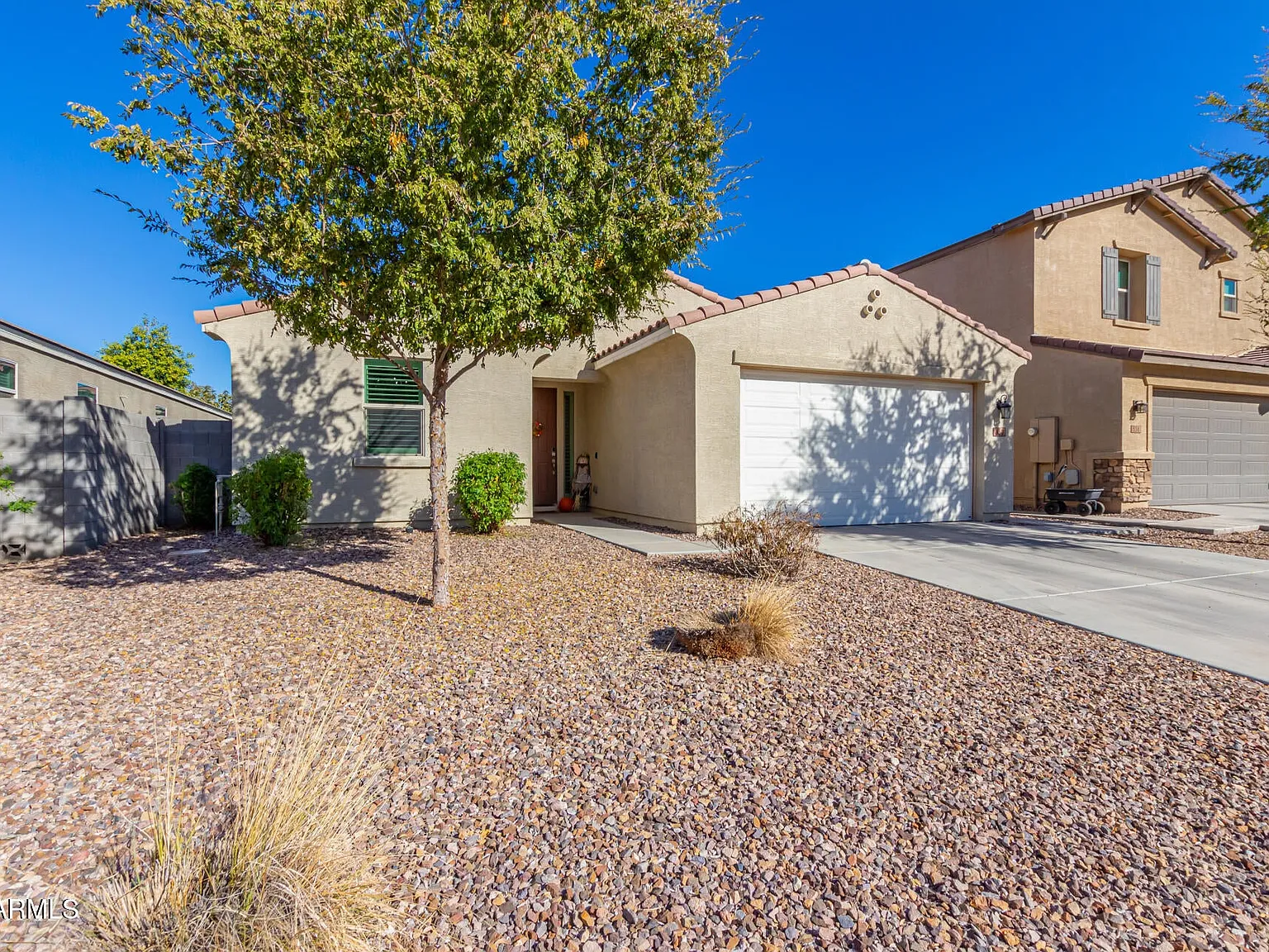 4 bed, 2315 sqft, $2,200 — Photo 4
