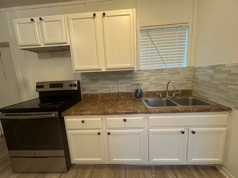 9914 Berrypatch Ln — Photo 14