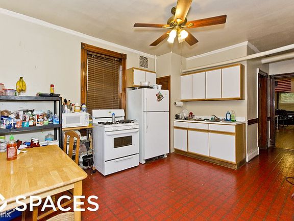 4th image of 3729 N Kenmore Ave #Untgdn