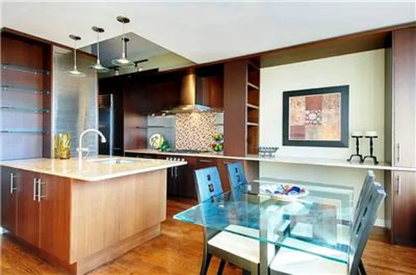 Sold by Barak Realty | media 28