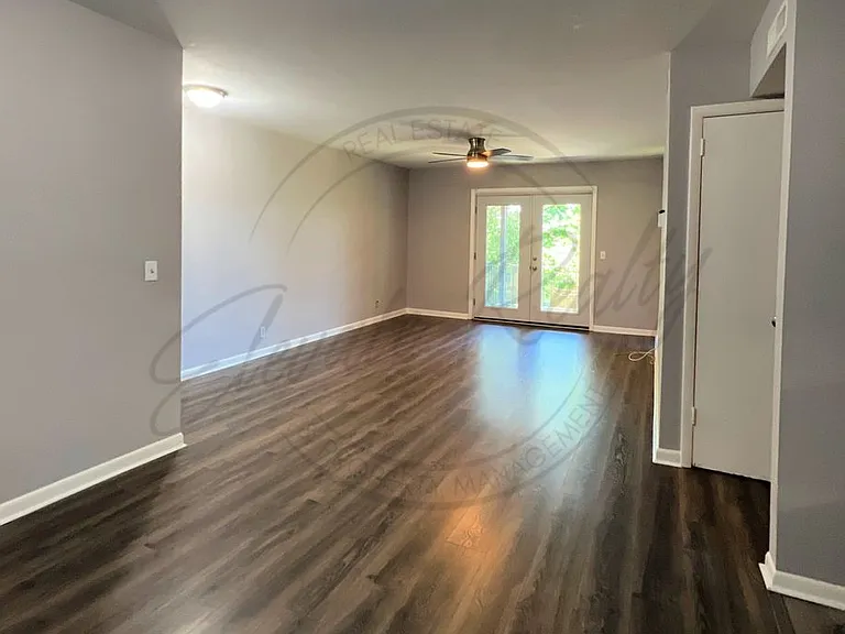 555 N Dupont Ave #C53 — Photo 1