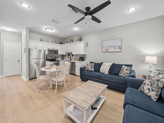 3rd image of 228 Bonita Cir
