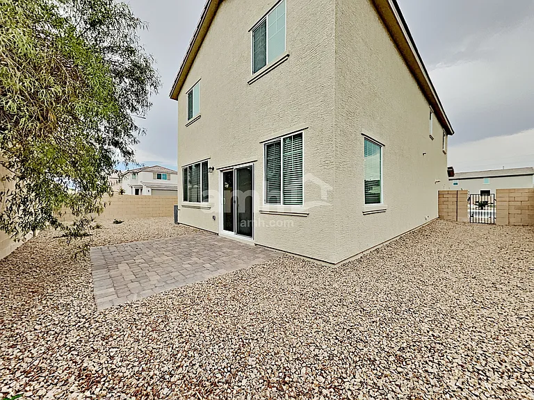 5329 Klinker Brick St — Photo 16
