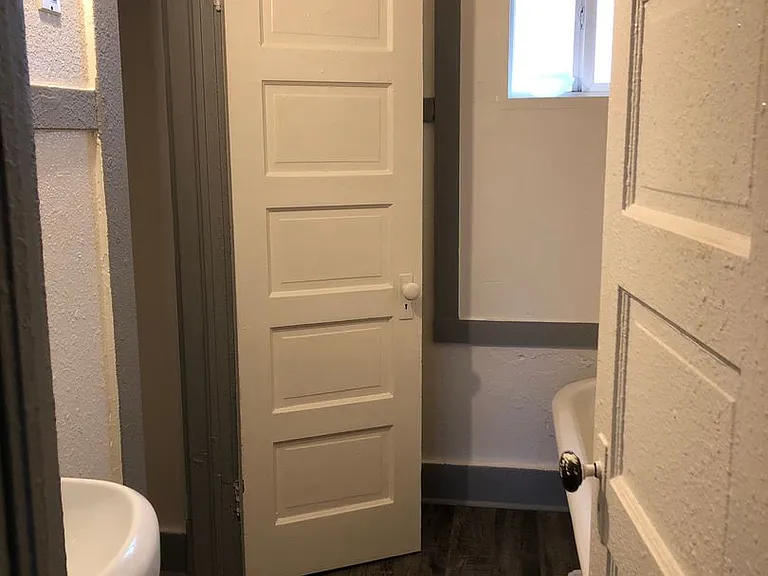 1010 W Boone Ave — Photo 46