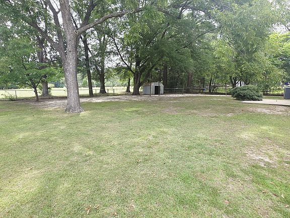 4th image of 1308 Jeffry Dr