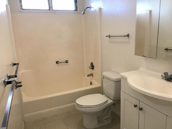 5th image of 98-1376 Nola St #89A