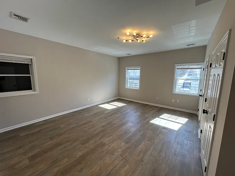 127 Main St #3S — Photo 7