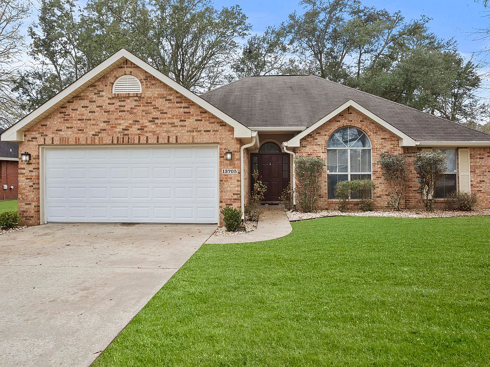 1st image of 13705 Hidden Oaks Dr