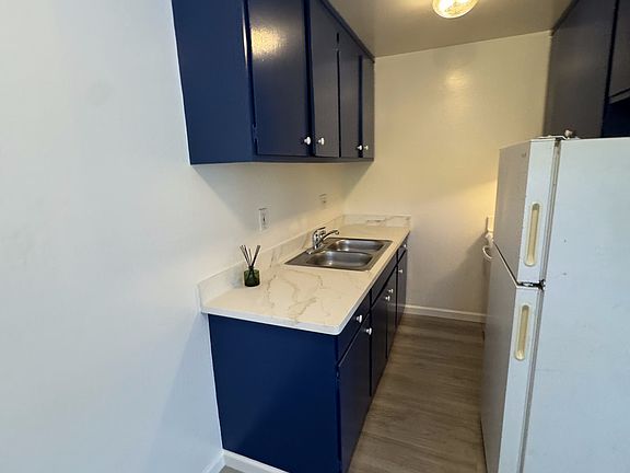 5th image of 701 9th Ave APT 8