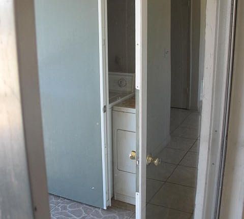 4th image of 7210 N Manhattan Ave APT 824