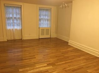 330 W 20th St #1, New York, NY