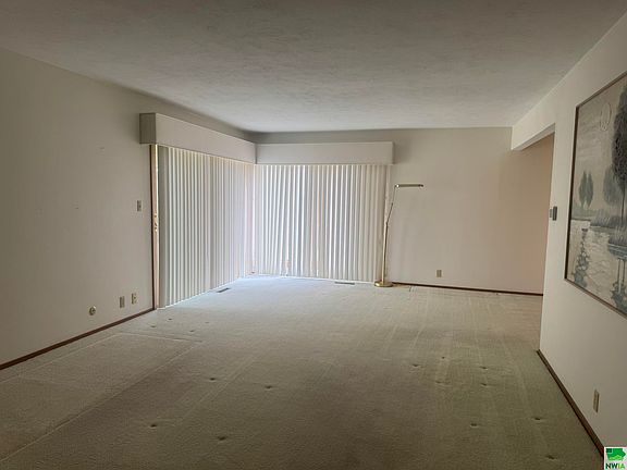 5th image of 2329 Indian Hills Dr